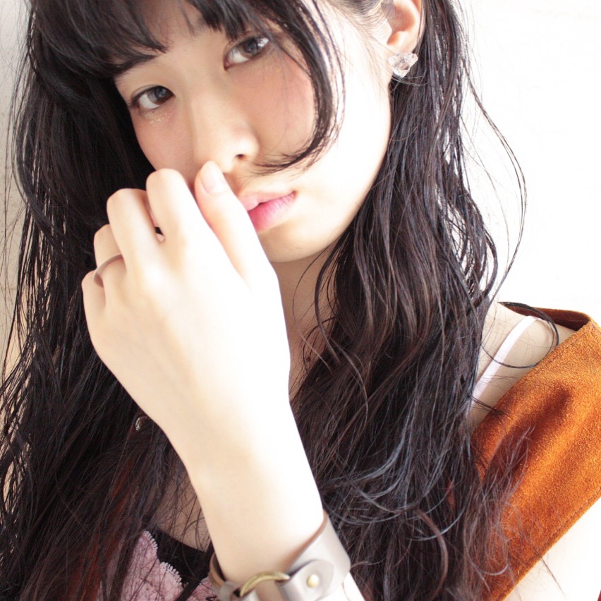 LOAWeのヘアスタイル作品